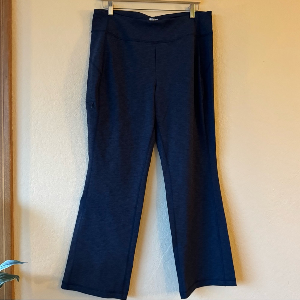 Duluth Trading Company women’s pants blue size L side zip pocket